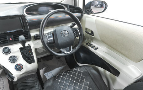 Toyota Sienta II, 2017 год, 1 189 000 рублей, 11 фотография