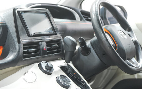 Toyota Sienta II, 2017 год, 1 189 000 рублей, 14 фотография
