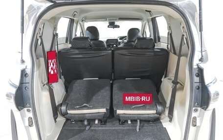 Toyota Sienta II, 2017 год, 1 189 000 рублей, 24 фотография