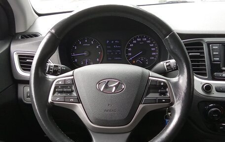 Hyundai Solaris II рестайлинг, 2017 год, 1 199 000 рублей, 7 фотография