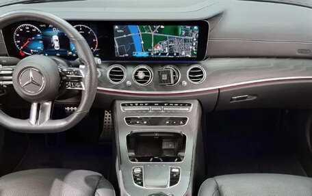 Mercedes-Benz E-Класс, 2022 год, 4 198 000 рублей, 4 фотография