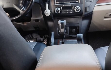 Mitsubishi Pajero IV, 2008 год, 1 300 000 рублей, 4 фотография