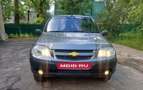 Chevrolet Niva I рестайлинг, 2009 год, 425 000 рублей, 3 фотография