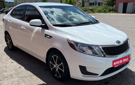 KIA Rio III рестайлинг, 2014 год, 1 050 000 рублей, 3 фотография