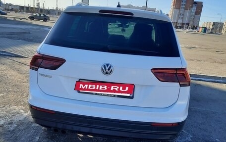 Volkswagen Tiguan II, 2019 год, 2 700 000 рублей, 3 фотография