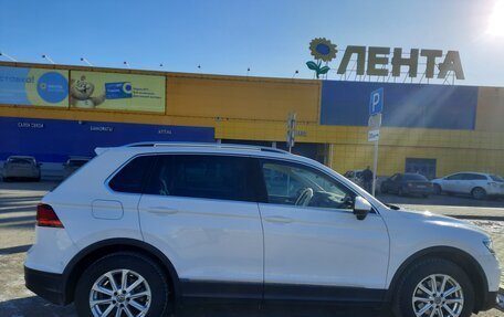 Volkswagen Tiguan II, 2019 год, 2 700 000 рублей, 10 фотография