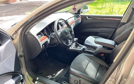 Skoda Superb III рестайлинг, 2012 год, 1 150 000 рублей, 7 фотография