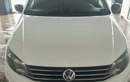 Volkswagen Polo VI (EU Market), 2018 год, 900 000 рублей, 21 фотография