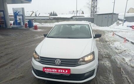 Volkswagen Polo VI (EU Market), 2018 год, 900 000 рублей, 24 фотография
