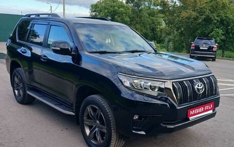 Toyota Land Cruiser Prado 150 рестайлинг 2, 2020 год, 7 500 000 рублей, 5 фотография