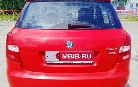 Skoda Fabia II, 2012 год, 570 000 рублей, 3 фотография
