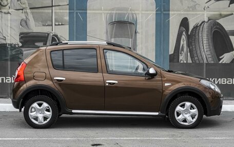 Renault Sandero I, 2013 год, 799 000 рублей, 5 фотография