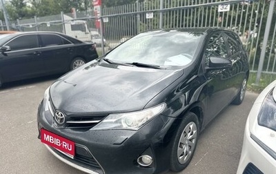 Toyota Auris II, 2013 год, 1 099 000 рублей, 1 фотография