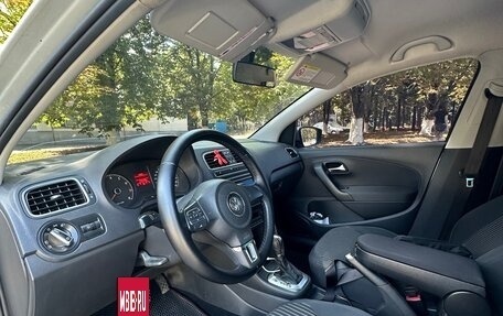 Volkswagen Polo VI (EU Market), 2013 год, 1 050 000 рублей, 8 фотография
