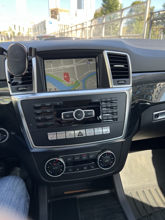 Mercedes-Benz M-Класс W166, 2013 год, 3 300 000 рублей, 25 фотография