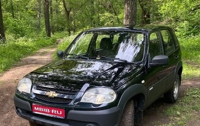 Chevrolet Niva I рестайлинг, 2013 год, 525 000 рублей, 1 фотография