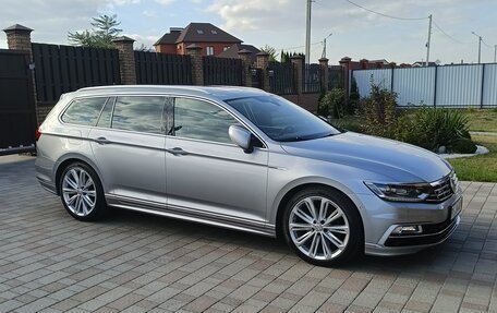 Volkswagen Passat B8 рестайлинг, 2018 год, 2 990 000 рублей, 5 фотография