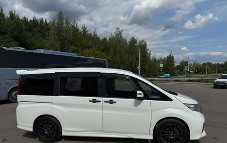 Honda Stepwgn IV, 2016 год, 2 270 000 рублей, 4 фотография