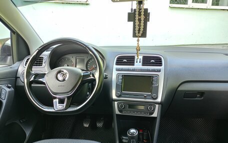 Volkswagen Polo VI (EU Market), 2016 год, 1 090 000 рублей, 8 фотография