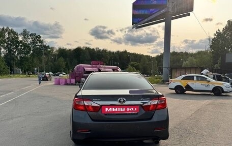 Toyota Camry, 2012 год, 2 100 000 рублей, 5 фотография