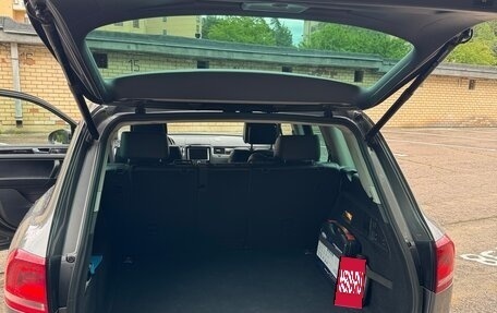 Volkswagen Touareg III, 2013 год, 2 450 000 рублей, 10 фотография