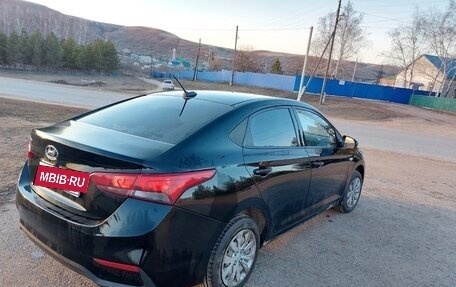 Hyundai Solaris II рестайлинг, 2020 год, 1 050 000 рублей, 2 фотография