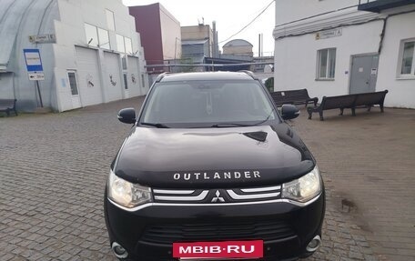 Mitsubishi Outlander III рестайлинг 3, 2012 год, 1 250 000 рублей, 2 фотография