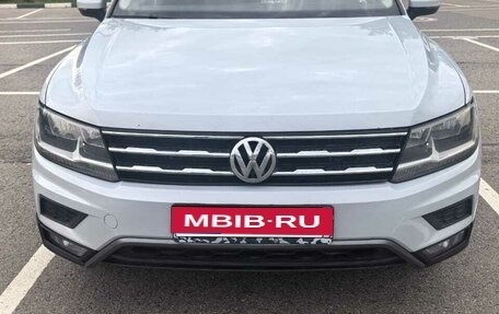 Volkswagen Tiguan II, 2017 год, 1 860 000 рублей, 1 фотография