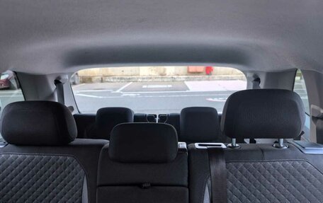 Volkswagen Tiguan II, 2017 год, 1 860 000 рублей, 12 фотография
