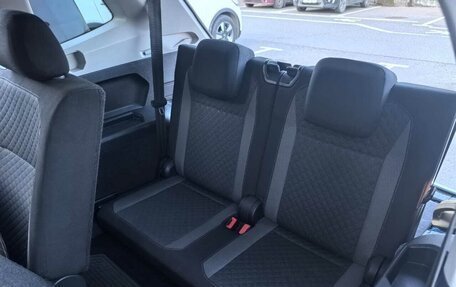 Volkswagen Tiguan II, 2017 год, 1 860 000 рублей, 13 фотография