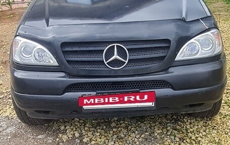 Mercedes-Benz M-Класс, 2000 год, 800 000 рублей, 4 фотография