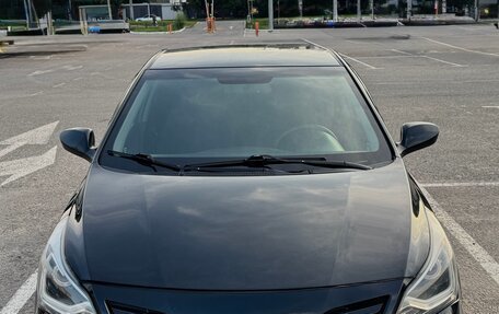 Hyundai Solaris II рестайлинг, 2014 год, 900 000 рублей, 2 фотография
