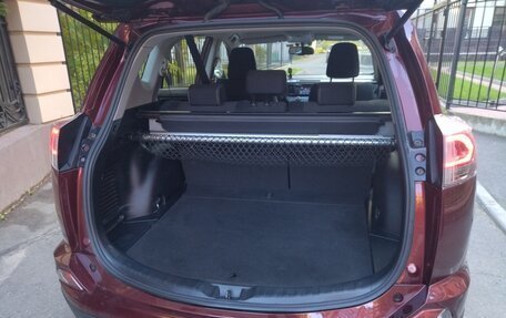 Toyota RAV4, 2015 год, 2 400 000 рублей, 6 фотография