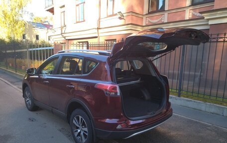 Toyota RAV4, 2015 год, 2 400 000 рублей, 15 фотография