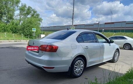 Volkswagen Jetta VI, 2011 год, 850 000 рублей, 3 фотография