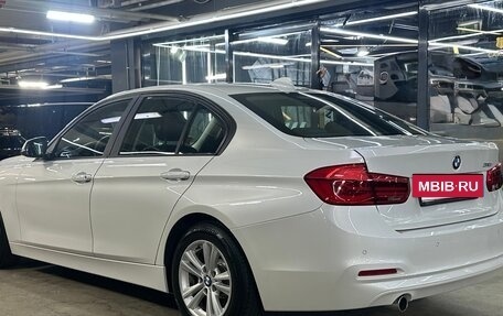 BMW 3 серия, 2018 год, 2 500 000 рублей, 4 фотография