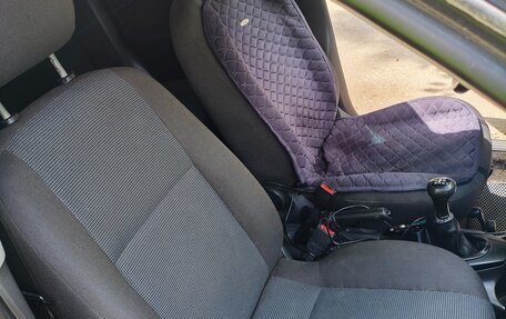 Ford Focus IV, 2005 год, 210 000 рублей, 17 фотография