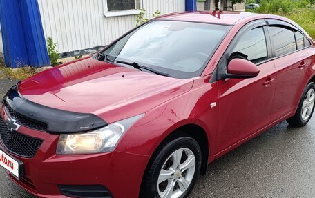 Chevrolet Cruze II, 2010 год, 570 000 рублей, 4 фотография