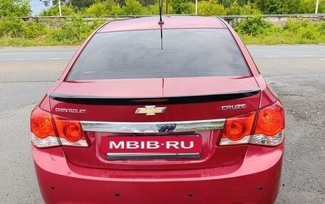 Chevrolet Cruze II, 2010 год, 570 000 рублей, 10 фотография