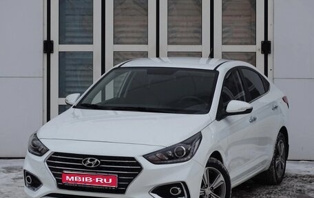Hyundai Solaris II рестайлинг, 2017 год, 1 490 000 рублей, 1 фотография