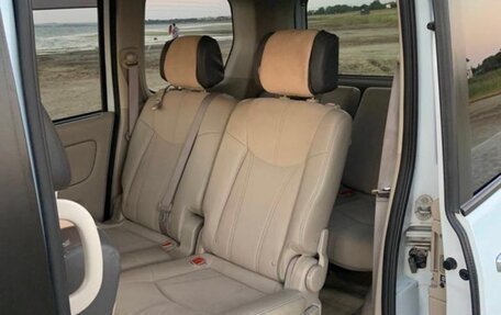 Nissan Serena IV, 2015 год, 1 400 000 рублей, 8 фотография