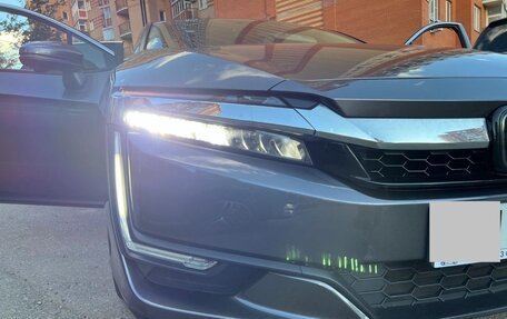 Honda Clarity, 2018 год, 1 750 000 рублей, 4 фотография