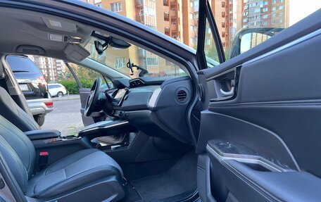 Honda Clarity, 2018 год, 1 750 000 рублей, 12 фотография