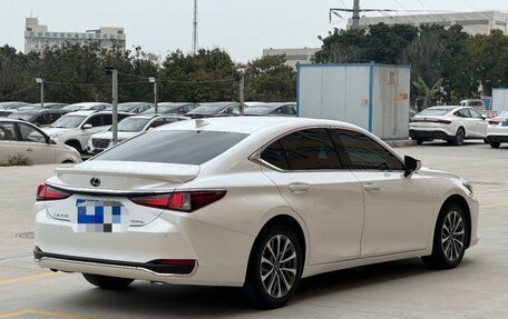 Lexus ES VII, 2022 год, 4 350 000 рублей, 5 фотография