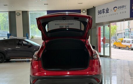 Mazda CX-4, 2021 год, 2 400 000 рублей, 23 фотография