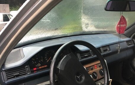 Mercedes-Benz W124, 1988 год, 150 000 рублей, 11 фотография