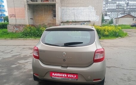 Renault Sandero II рестайлинг, 2017 год, 650 000 рублей, 4 фотография