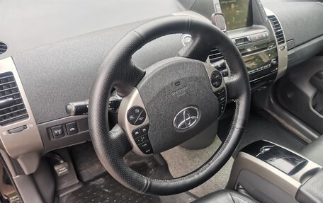 Toyota Prius, 2008 год, 950 000 рублей, 19 фотография