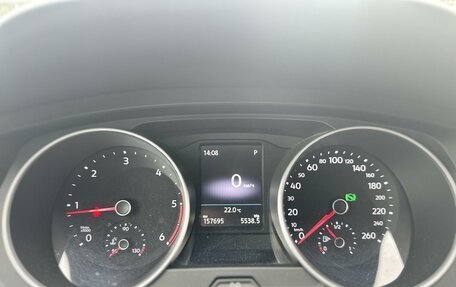 Volkswagen Tiguan II, 2018 год, 2 299 000 рублей, 7 фотография