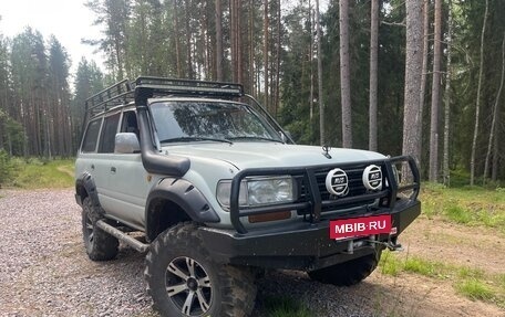 Toyota Land Cruiser 80 рестайлинг, 1997 год, 1 590 000 рублей, 2 фотография